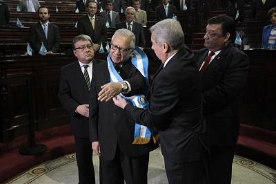 Abogado Alejandro Maldonado Aguirre jura como nuevo presidente de Guatemala