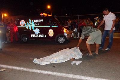 Moradores cierran la vía Portoviejo-Crucita tras accidente