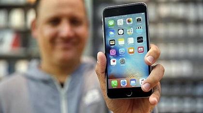 Apple rompe récord de ventas con nuevos modelos de iPhone
