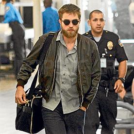 Robert Pattinson llega a Colombia