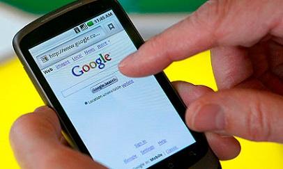Las búsquedas en móviles superan ya a las de ordenadores, según Google