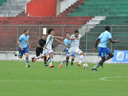 Espoli gana 4-3 a Macará en Santo Domingo