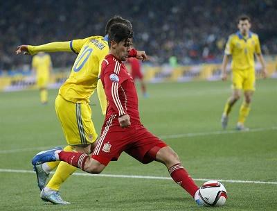 España derrota por 1-0 a Ucrania con gol del debutante Mario Gaspar