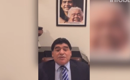 Maradona acepta petición de la Reina Isabel para trabajar en ONG