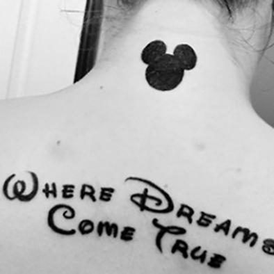 Manifiesta tu amor con  estos tatuajes de Disney