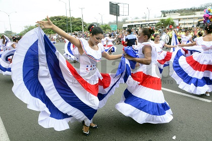 Desfiles coronan la celebración por Independencia | El Diario Ecuador