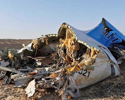 Un avión ruso con 224 personas a bordo se estrella en la península del Sinaí