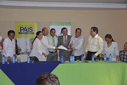 Movimiento Camino y PAIS firman alianza de trabajo, no electoral