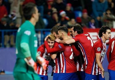 Gabi asiste, Griezmann golea y el Atlético avanza a octavos