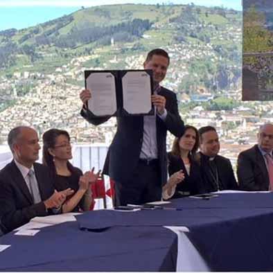 Firman contrato para construcción de segunda fase del metro Quito