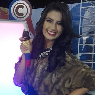 Dayanara Peralta se estrena como presentadora