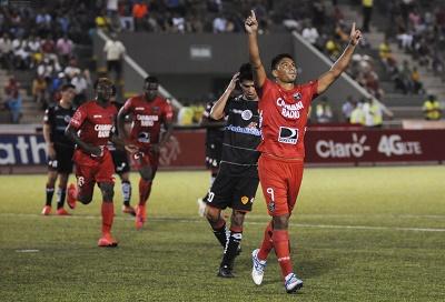 River Plate vence al Aucas con gol de Daniel Neculman