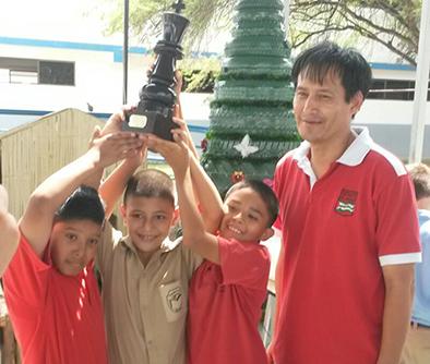 Escuela 24 de mayo triunfó en torneo de ajedrez en  portoviejo