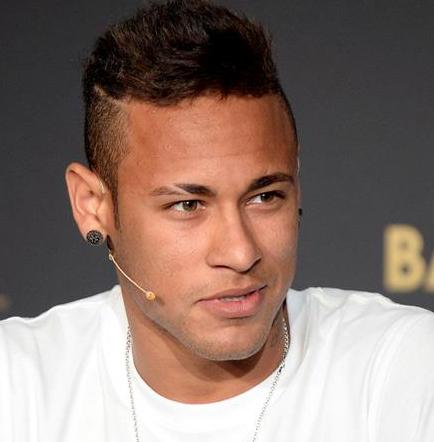 Neymar debe declarar el 2 de febrero por caso de estafa en su fichaje