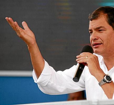 Según Correa, hay “interés político”
