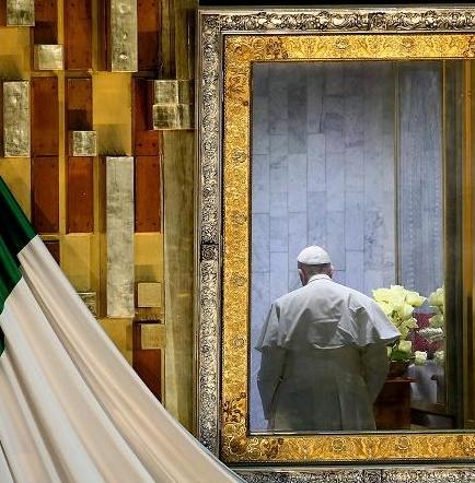 5 Segundos de júbilo para ver un papa emocionado ante la Virgen de Guadalupe