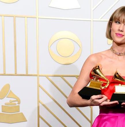 Kendrick Lamar y Taylor Swift comparten la gloria en los Grammy (FOTOS)