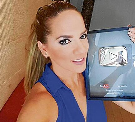 Gabriela Pazmiño se vistió de plata gracias  a su canal en YouTube