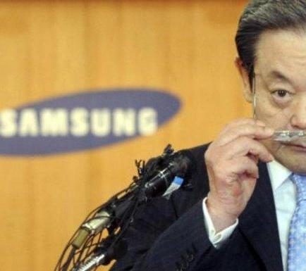 Presidente de Samsung sigue hospitalizado y estable tras dos años de su infarto