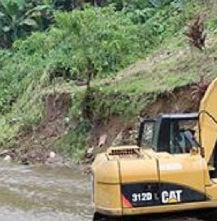 El Municipio comenzó con la limpieza del río Pove de Santo Domingo