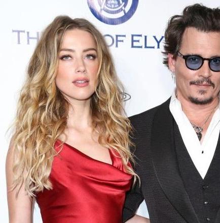 Johnny Depp y Amber Heard se divorcian tras un año de matrimonio
