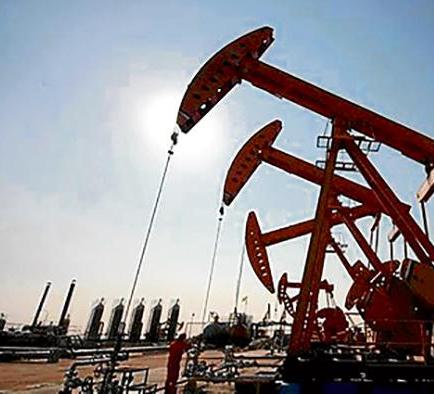 El barril de petróleo  alcanza los $ 50 por  primera vez este año