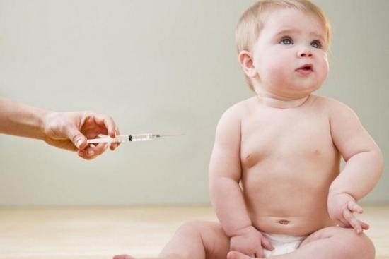 ¿Cómo pueden reaccionar tus hijos a las vacunas?