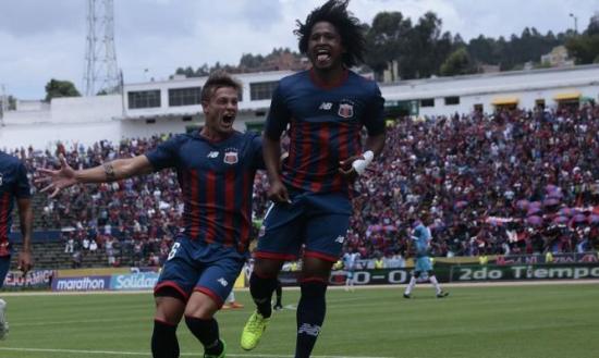 Deportivo Quito paga parte de su deuda y se mantiene en la serie B