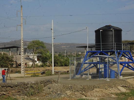 Rocafuerte sigue  sin servicio normal  de agua potable