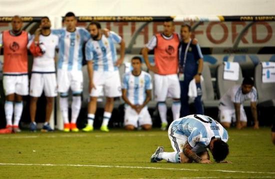 La prensa argentina 'llora' el adiós de Leo Messi
