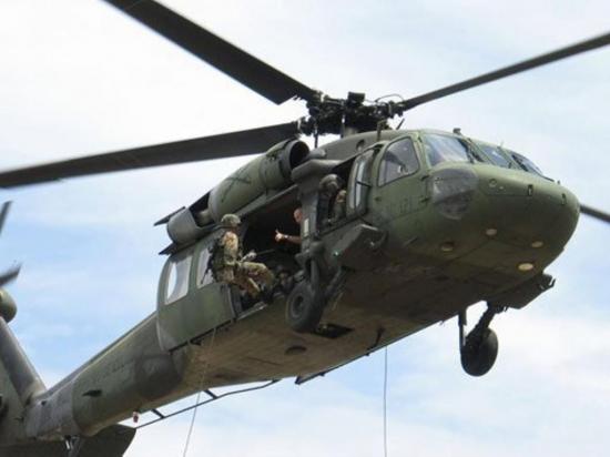 Confirman muerte de 17 militares que viajaban en un helicóptero
