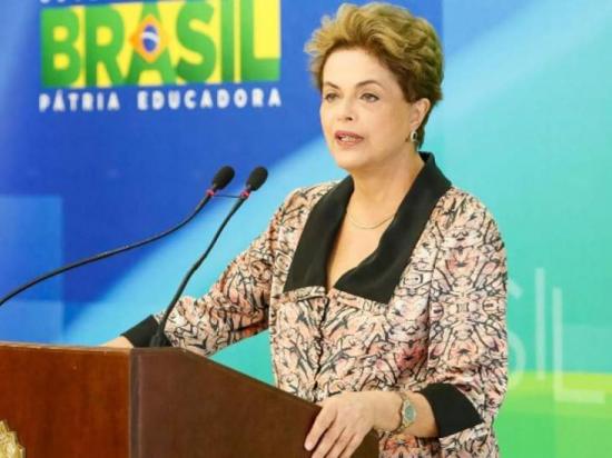 Un informe del Senado exculpa a Rousseff de maniobras fiscales