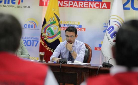 Consejo Electoral de Ecuador niega fraude y pide investigación a Fiscalía