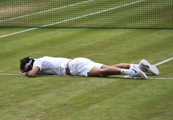 Federer queda fuera del Wimbledon tras caer ante Raonic