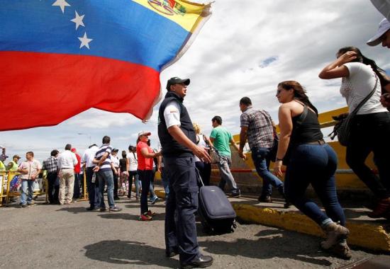 Venezolanos que ingresaron a Colombia por alimentos retornaron sin problemas