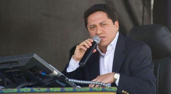 Ministro advierte salida de PDVSA de importante campo petrolífero en Ecuador