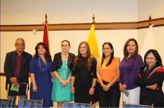 Ecuador lanza campaña para prevenir violencia de género en zona del terremoto