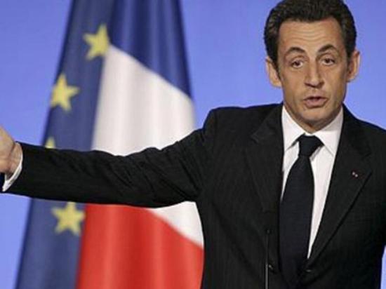 El expresidente Nicolás Sarkozy oficializó su precandidatura