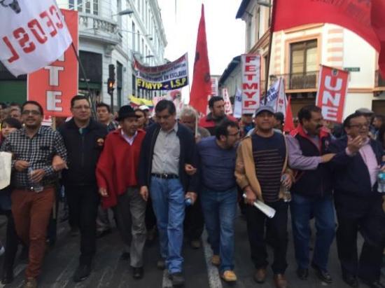 Marchas a favor y en contra del Gobierno en Quito