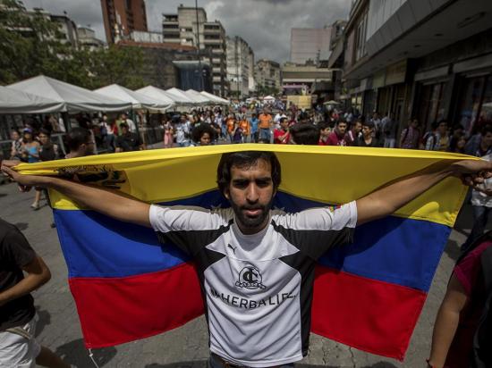 El CNE dice que marcha opositora no acelerará revocatorio a Maduro