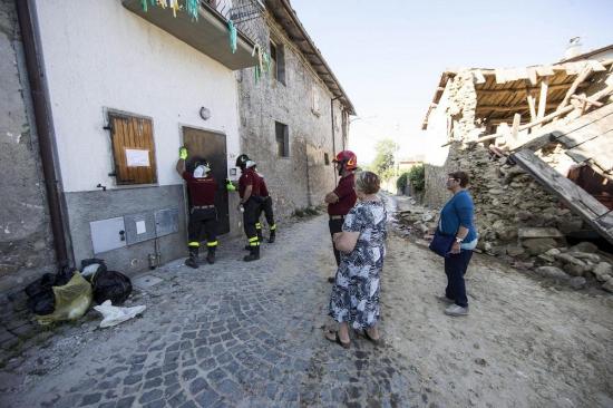 Cinco días después del terremoto Amatrice recobra un poco de calma