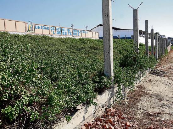 Analizan permutar  terreno público frente  a la playa de Tarqui