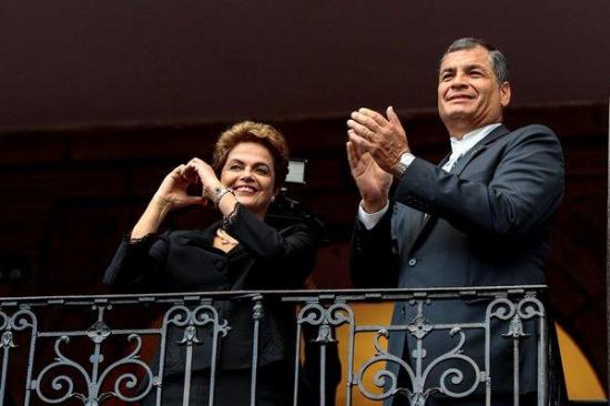 Correa retira al encargado de embajada en Brasil tras destitución de Rousseff