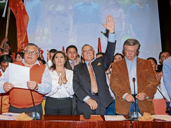 Paco Moncayo será candidato a la presidencia