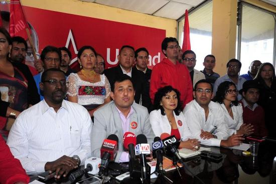 La Unidad Popular anuncia apoyo a Paco Moncayo y retira a su precandidato