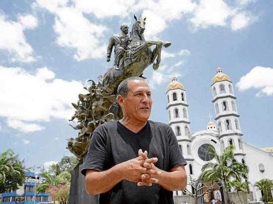 “La gente ya siente suyo el monumento a Eloy Alfaro”, dice Uquillas