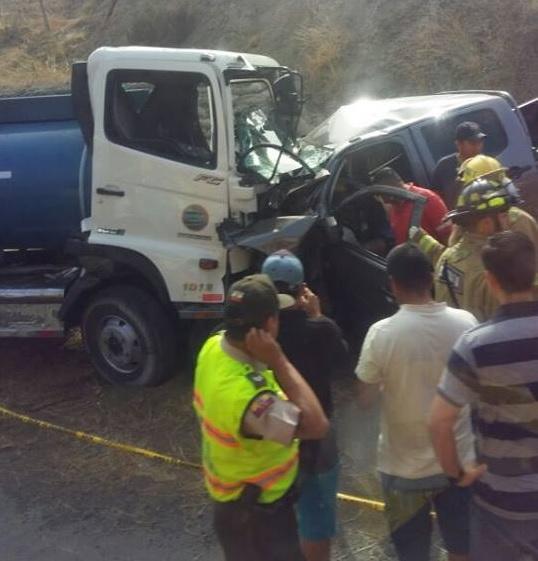 Accidente de tránsito en la vía Manta-Rocafuerte deja un fallecido