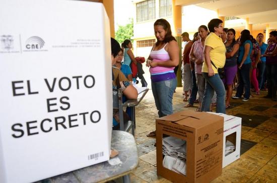 El CNE anuncia el límite del gasto electoral para comicios del 2017