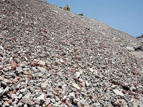 187.500 volquetadas de escombros se han recolectado en Manta