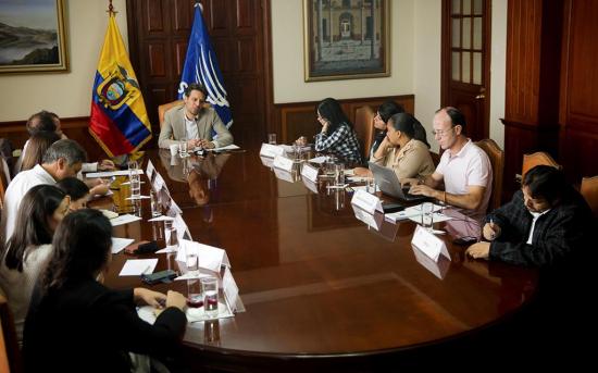 Gobierno continúa a la espera de diálogos de paz que serán en Quito